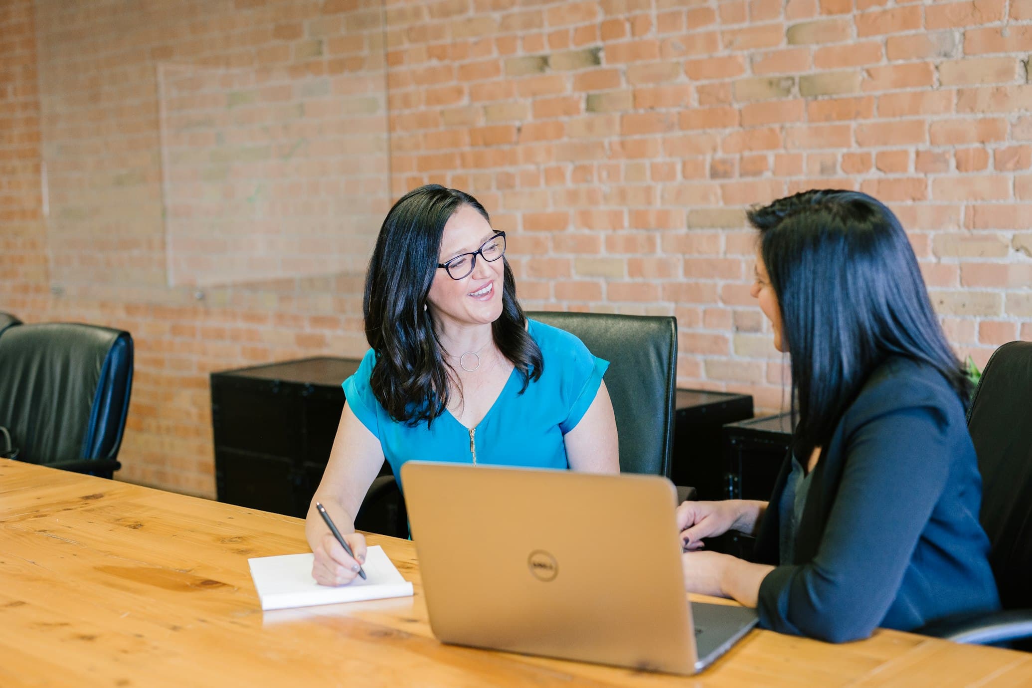 FinoBlitz - Empowering professionals through knowledge